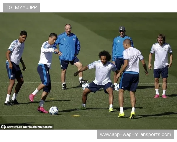 皇马教练组或将着手重整防守沟通机制